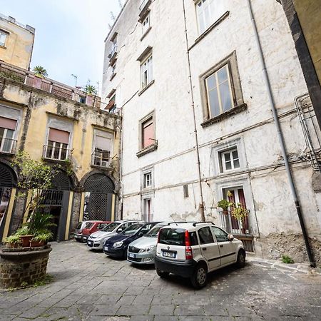 Via Atri 37 Leilighet Napoli Eksteriør bilde